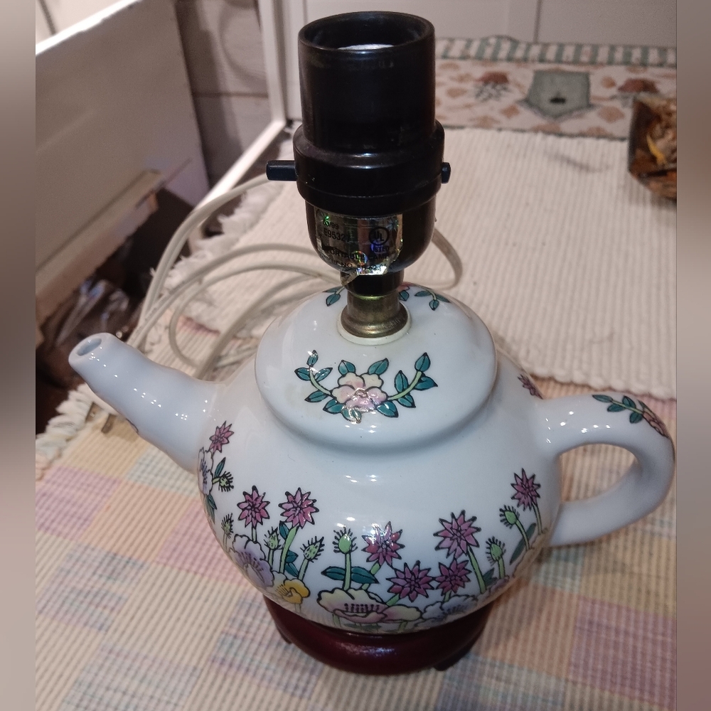 Tea Pot Lamp